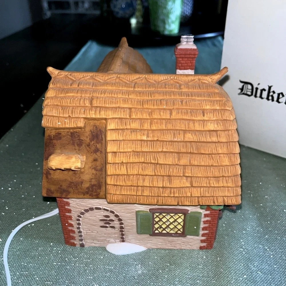 Department 56 Dickens Village Series 